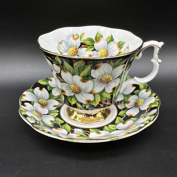 Royal Albert Flora Series Dogwood Tea Cup Saucer Set England Bone China - Picture 1 of 5